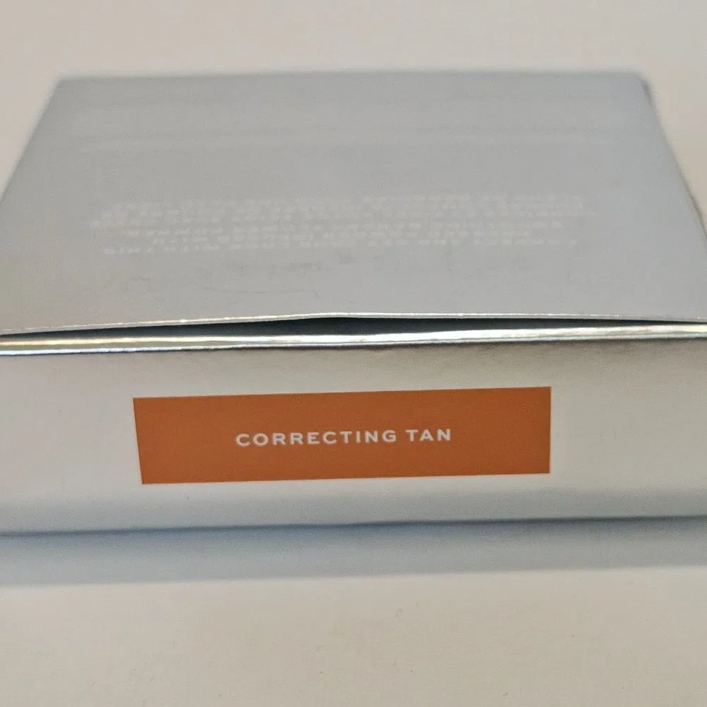 Jaclyn Cosmetic Face It All Correcting Pressed Powder Correcting TAN -‎ New